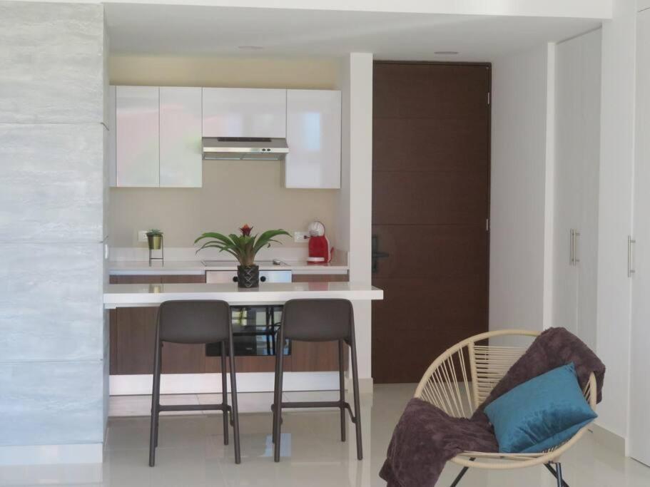 Elegant Apartment Well Located In The Hotel Zone Of Cancún Eksteriør billede